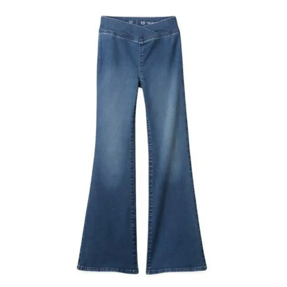 GAP Kids High Rise Crossover Flare Jeans in Medium Wash size 14 NWT